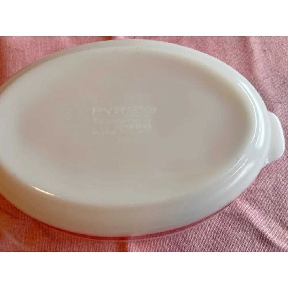 Vintage Red Revel Floral Leaf Au‎ Gratin Dish Pyrex